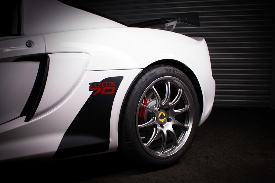 Детали экстерьера Lotus Exige Sport 380 70th Edition 2018 года  (фото 2 из 2)